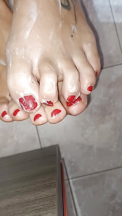 fake cum on feet...foot lovers