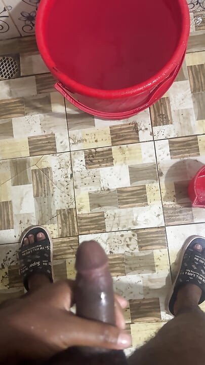 Dizzy beak, beautiful video like it