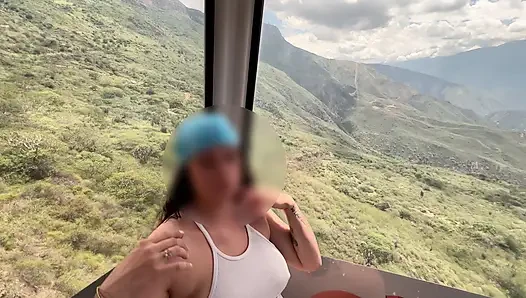 Blowjob Dan Bercinta Di Kereta Gantung Di Kolombia, Santander Dengan Wanita Hamil Yang Sangat Terangsang