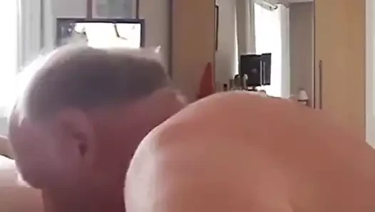 Dede emme küçük horoz