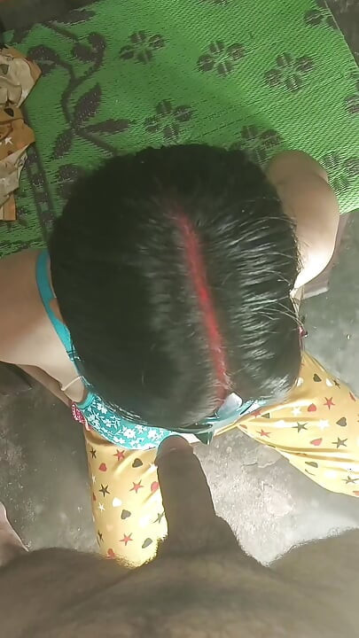 Stepsister hit ass, sucked his cock from stepbrother's cock and sucked water from his cock Hindi audio
