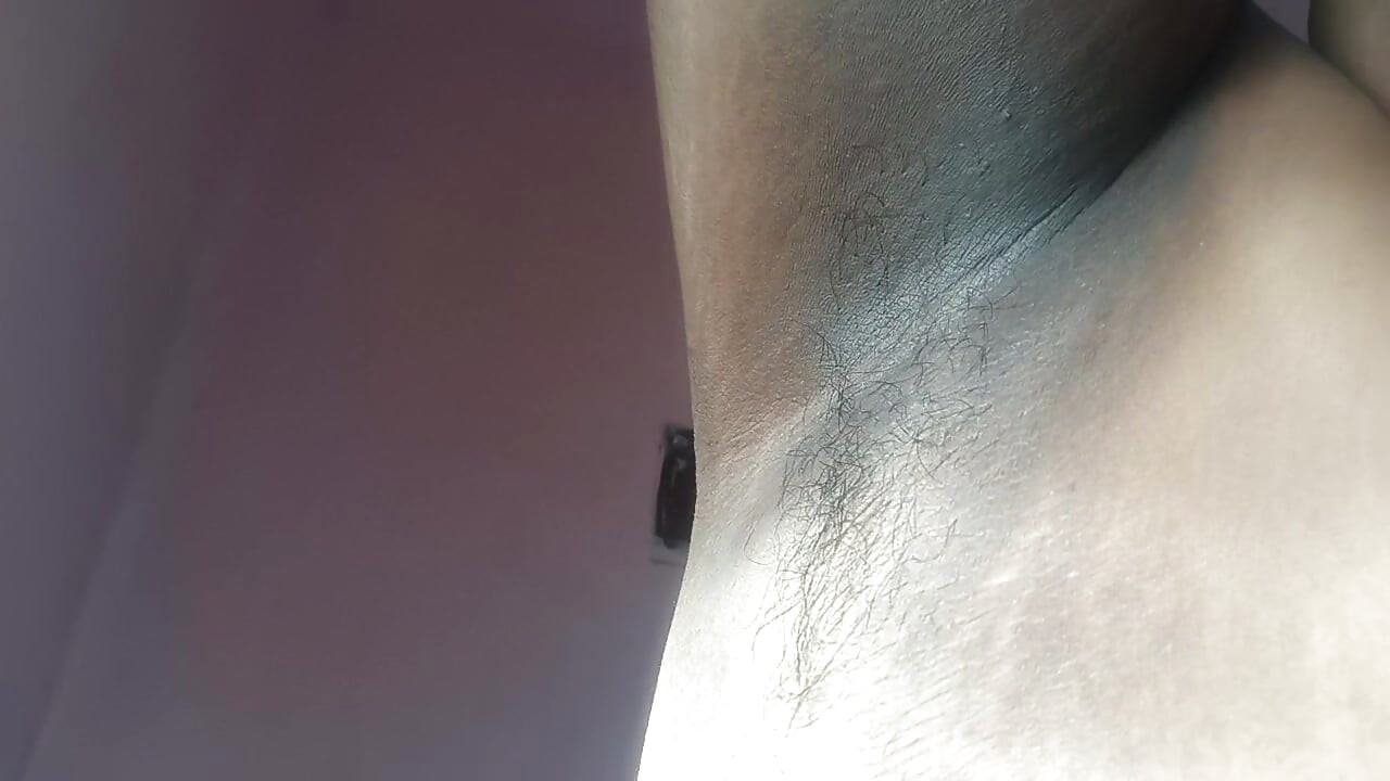 Hairy Armpit sucking