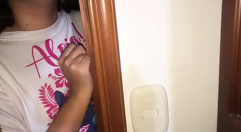 友人が私を雇った、私は彼女の夫を犯した