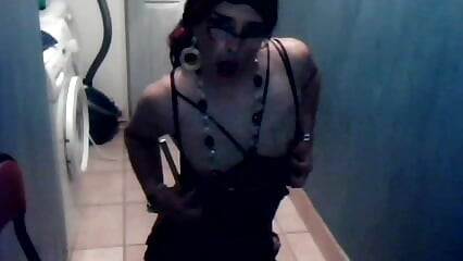 My Trav Clara Submissive in the Bathroom