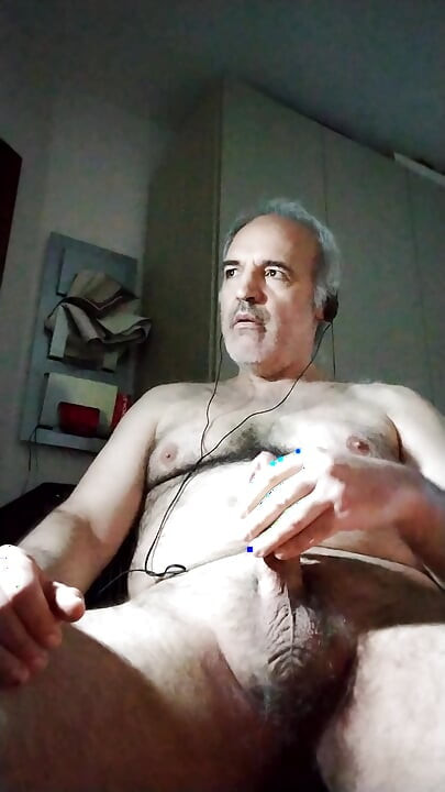 Veliki izljev sperme za tebe, moj prijatelju