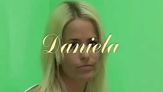 Daniela Bare Back Cambuk Klasik10172