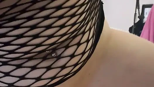 I pleased my sex addict lover who didn't give up the pleasure of cigarettes while