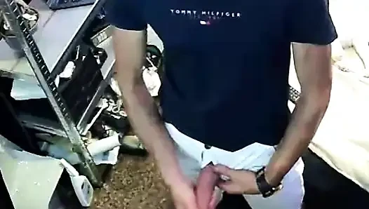 Sikimi emdirmeye ihtiyacım var