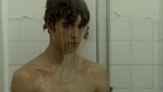 Dusche, Junge