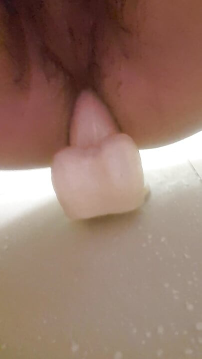 Shower strapon anal cum