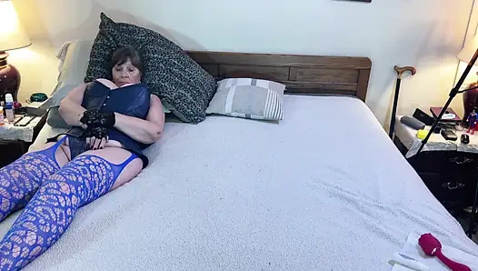 Granny Carmen's Blue Angel Stripper Cock Sucker 72323fap