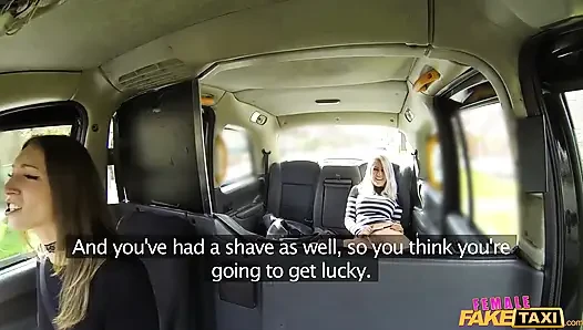Female Fake Taxi - грудастая блондинка Lu Elissa лижет ее первую киску