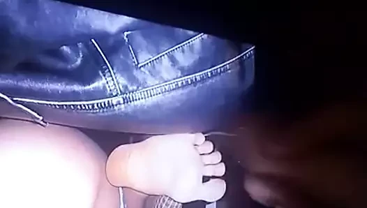 Çok şanslı yeni arkadaş, karısını haraç istedi.