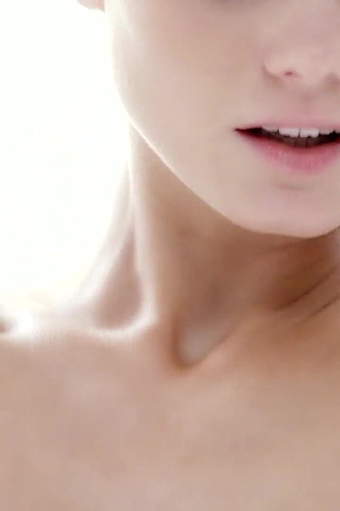 Gagica ucraineană supusă Nancy un fetiș cu robie devine realitate - sex erotic