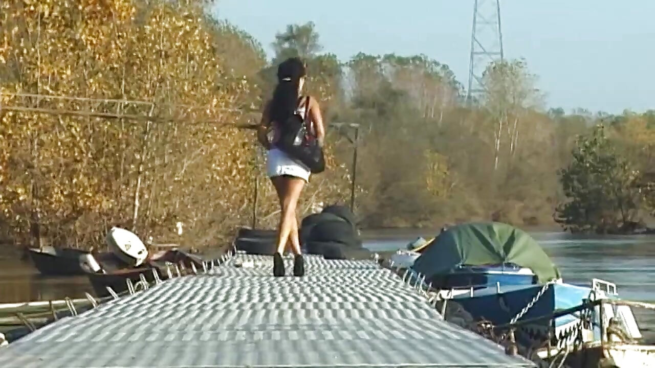 Άγριο σεξ σε εξωτερικό χώρο