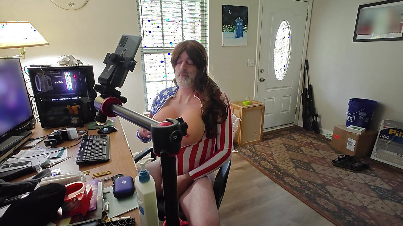 Live Cam Show Behind the Scenes