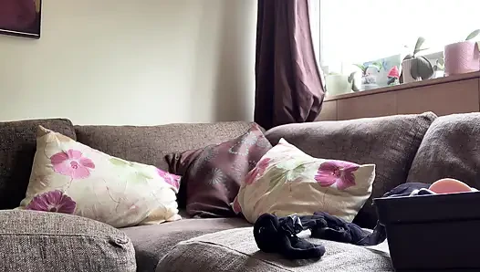 Geçen yılın en iyi İngiliz solo selfie mastürbasyon videosu bu güzel hatuna gidiyor