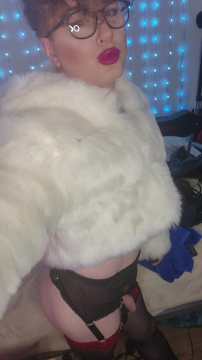 Fur coat and no knickers