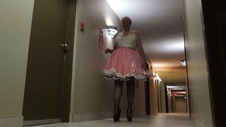 Sissy ray w różowej sukience maminsynek