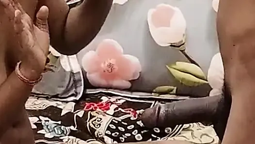 Bhabhi ko bula ke room mein bat kar ke sex kar liya desi hindi video bhabhi dewar ki bhabhi ko desi bhabhi ki gori chut ko chodne mein