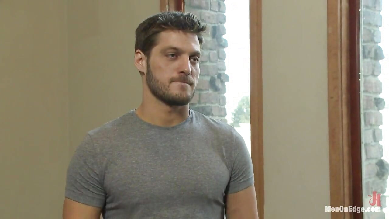 Si cewek super semok andrew blue diikat dan memohon dicrot