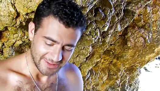 samia horny beach fuck in a lagoon