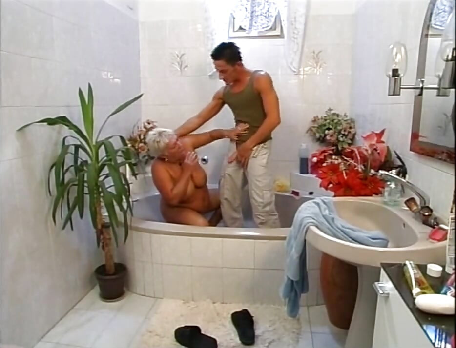 Busty Horny Mature Is Enjoyed to Have Sex to a Young Boy with a Big Hard Cock