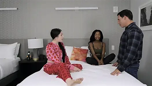 Komşu çocukları ve arkadaşı