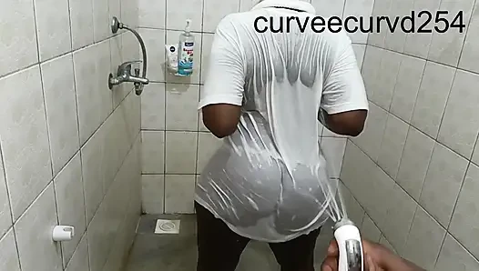 We Got Wet Twerked Sucked and Fucked: Bathroom Romance
