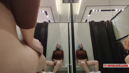 Risky masturbation in a fitting room in a mall. I wanted to take a risk and get a quick orgasm by fucking myself in the fitting