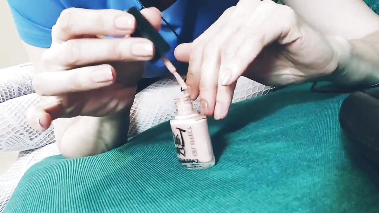 Pinté las uñas. Asmr