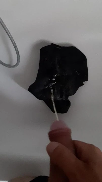 Kožené bolero čůrání