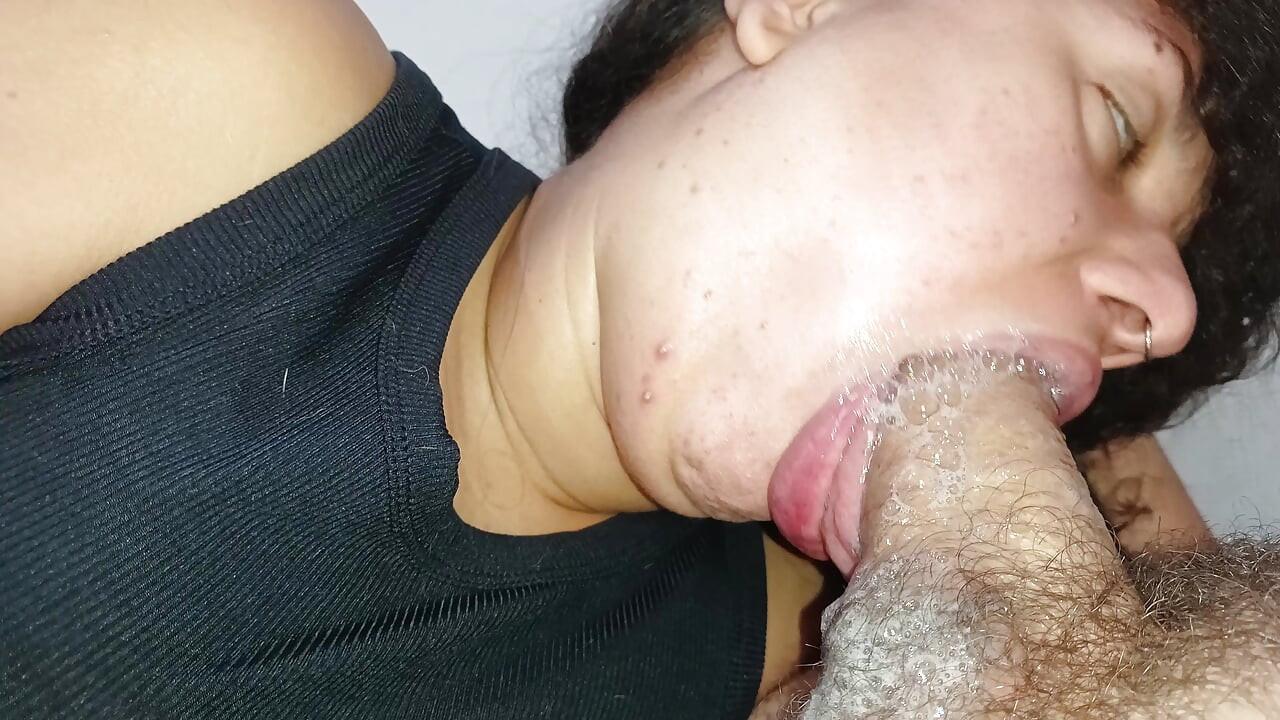 ROLLING AND ROLLING YOUR DELICIOUS MOUTH IN THIS INSANE BLOWJOB