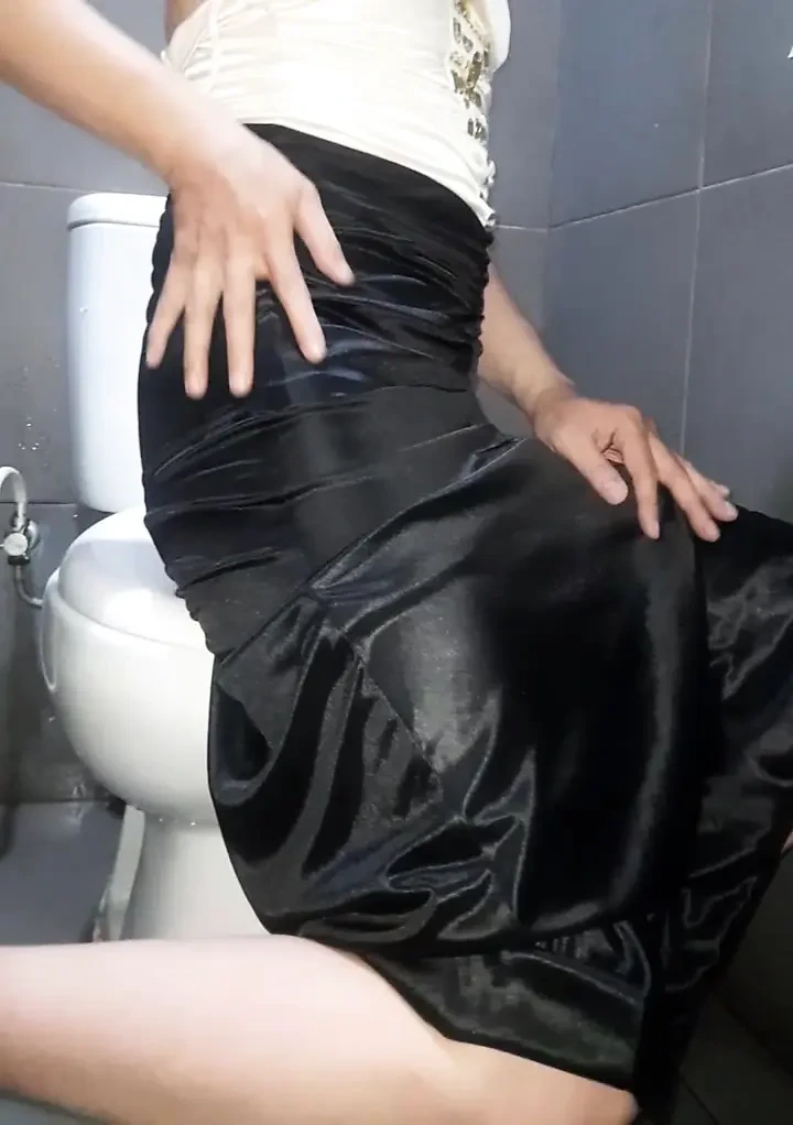 Masturbating Wearing Satin Silk Singer Gown Solo Stars