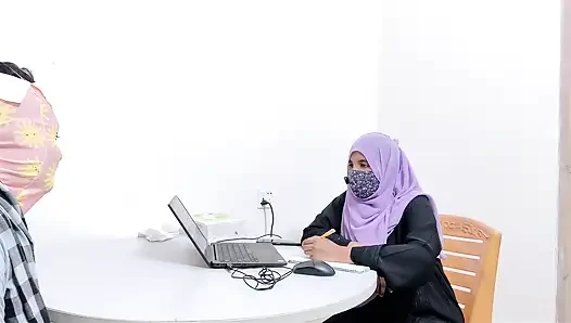 Hijabi Hot bank manager fuck by desi village Farmer Desi chudai xxx