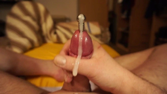 Creamy cum thorugh a penis plug 12.3.16