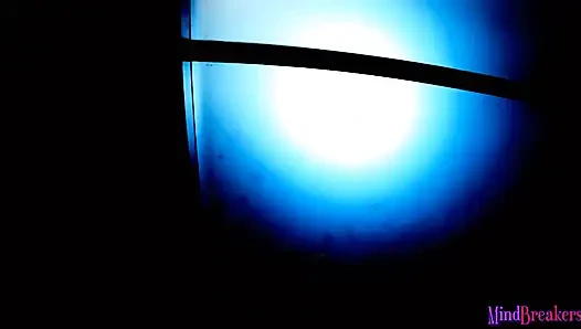 Моя грязная праздничная фантазия о трахе очень горячей сексуальной сводной сестры в туалете