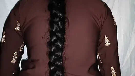 Hintli eski ateşli evli kadın hintli ateşli çift viral videoda sert sikişiyor anal domaltarak sikişiyor.