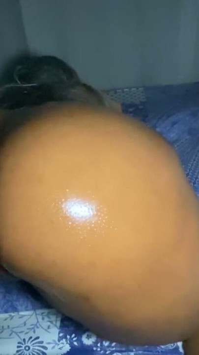 I fuck the maid for 30 dollars... I ended up inside her pussy | Clip 2