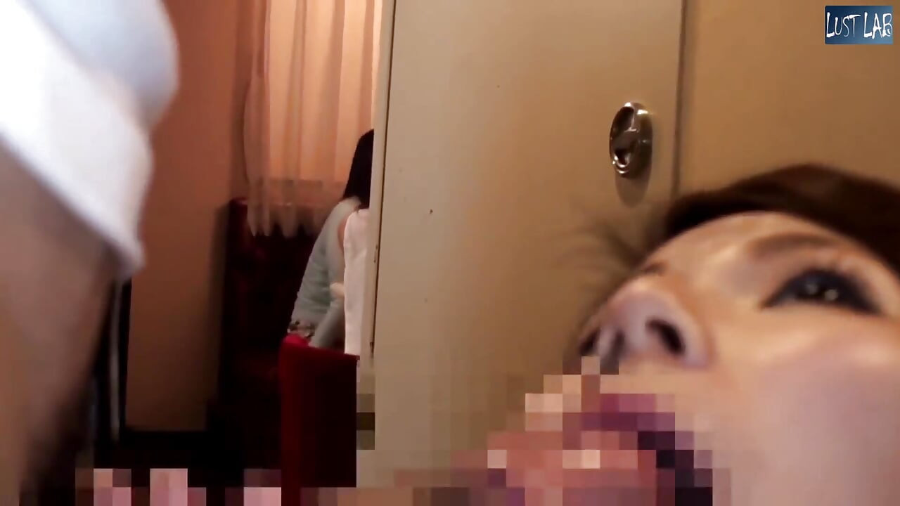Late-night Snack Bar - a Married Woman Makes a Bold Move After One Long Look - Part1