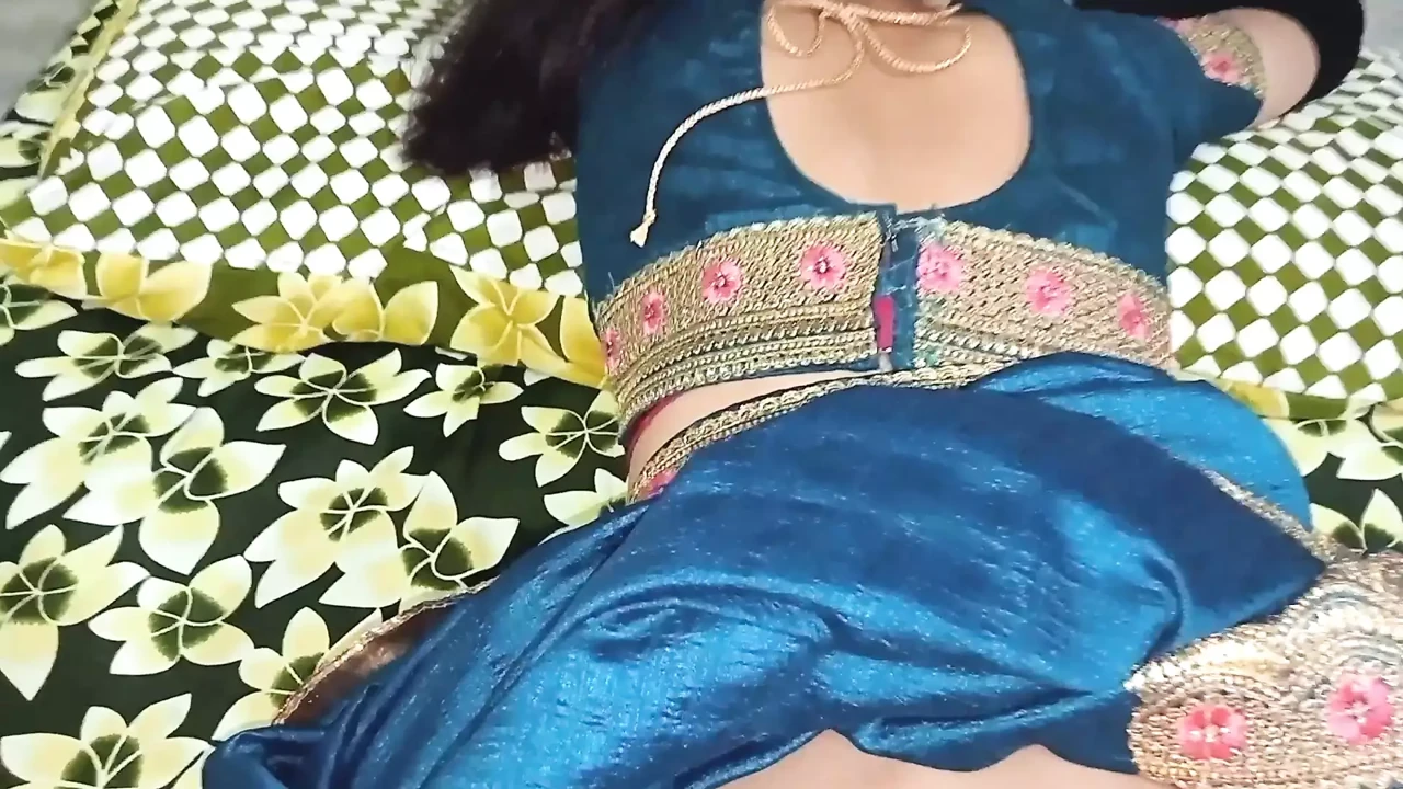 Father-in-law forcibly left the new daughter-in-law in the night