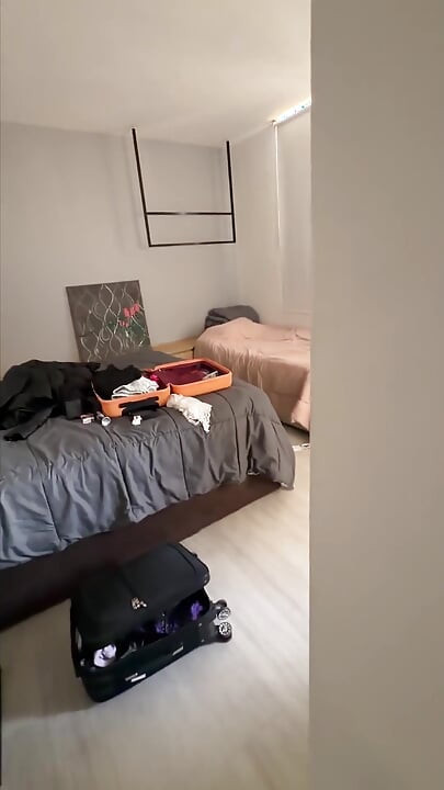 Um rolo rápido com minha melhor amiga assim que cheguei ao hotel às vezes eu acho que ela é uma - Addy Rose