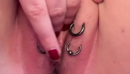 Slave S Delikleriyle Oynuyor