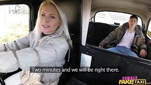 Female fake taxi - turis muda polos digoda