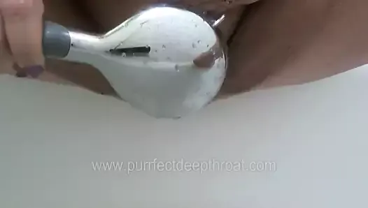 Giant Clit Shower Squirt