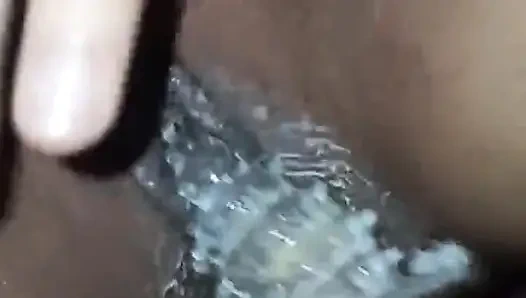 Mein stiefbruder fickte meine muschi, während ich ruhte