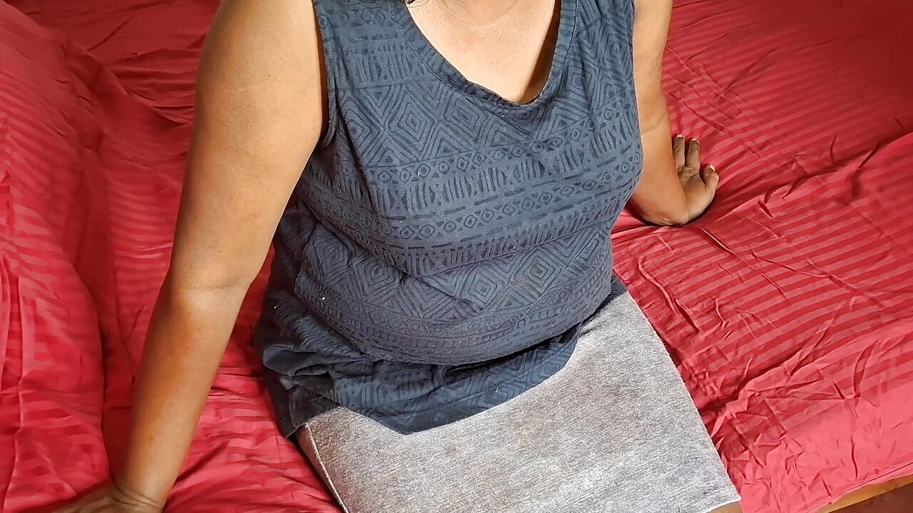 Bhaartiy patni phantaasi pal bahut seksi