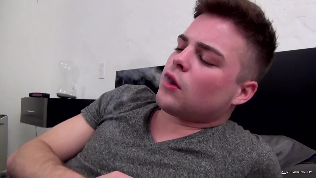 Dustin Fitch smokin buttplug oyunu!