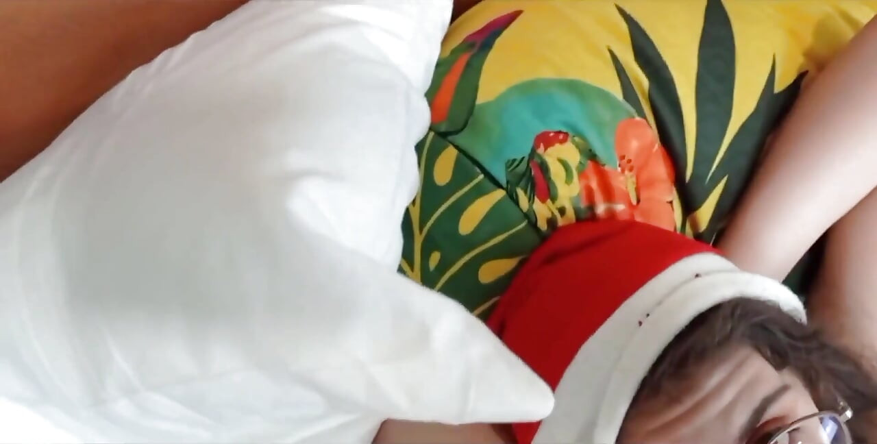 Santa Dick Gift Cum in Mouth Show and Swallow. Shanaxnow