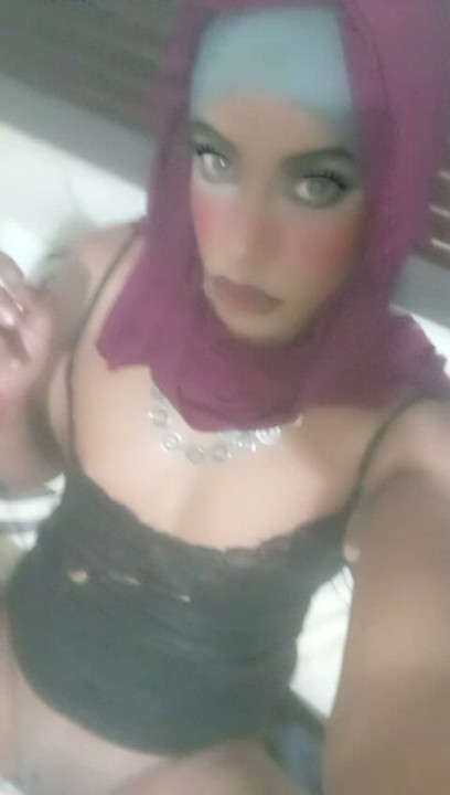 Arab trans Mistress smoking